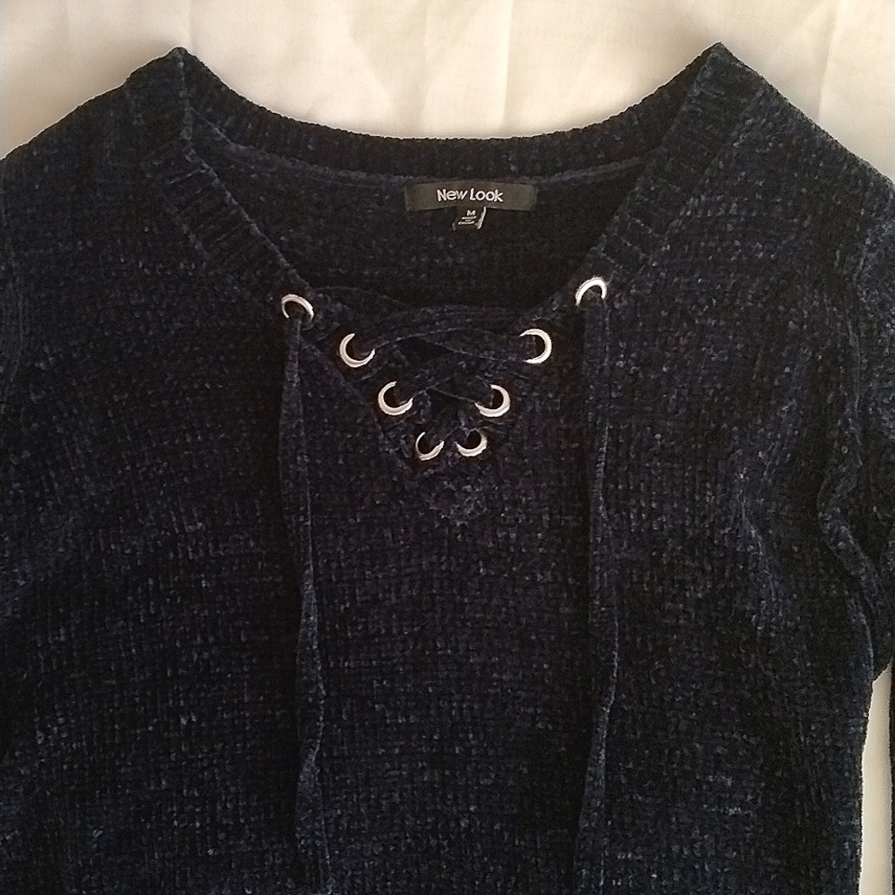 Blue Sweater - Picture 4 of 5